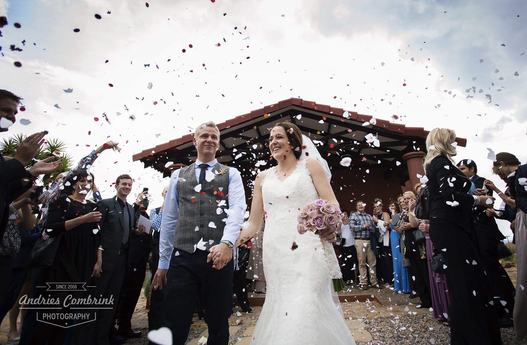 confetti+sky+bride+groom